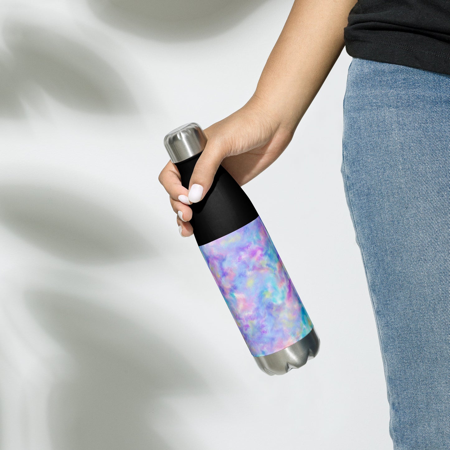 Stainless steel water bottle