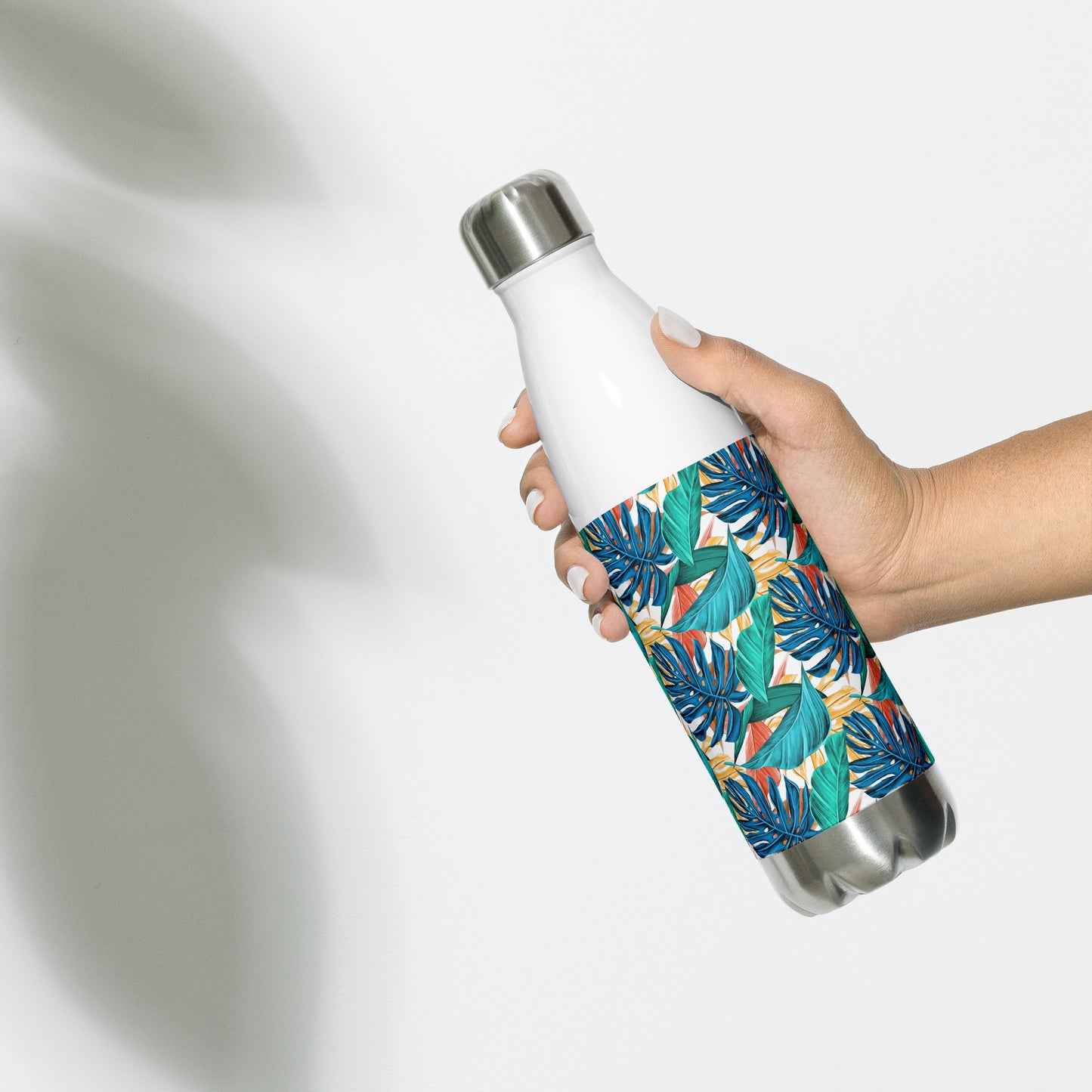 Stainless steel water bottle