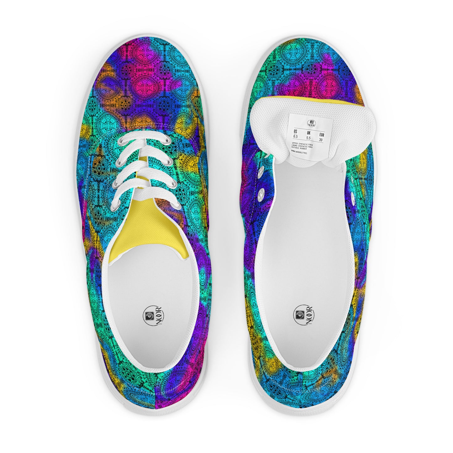 Women’s lace-up canvas shoes