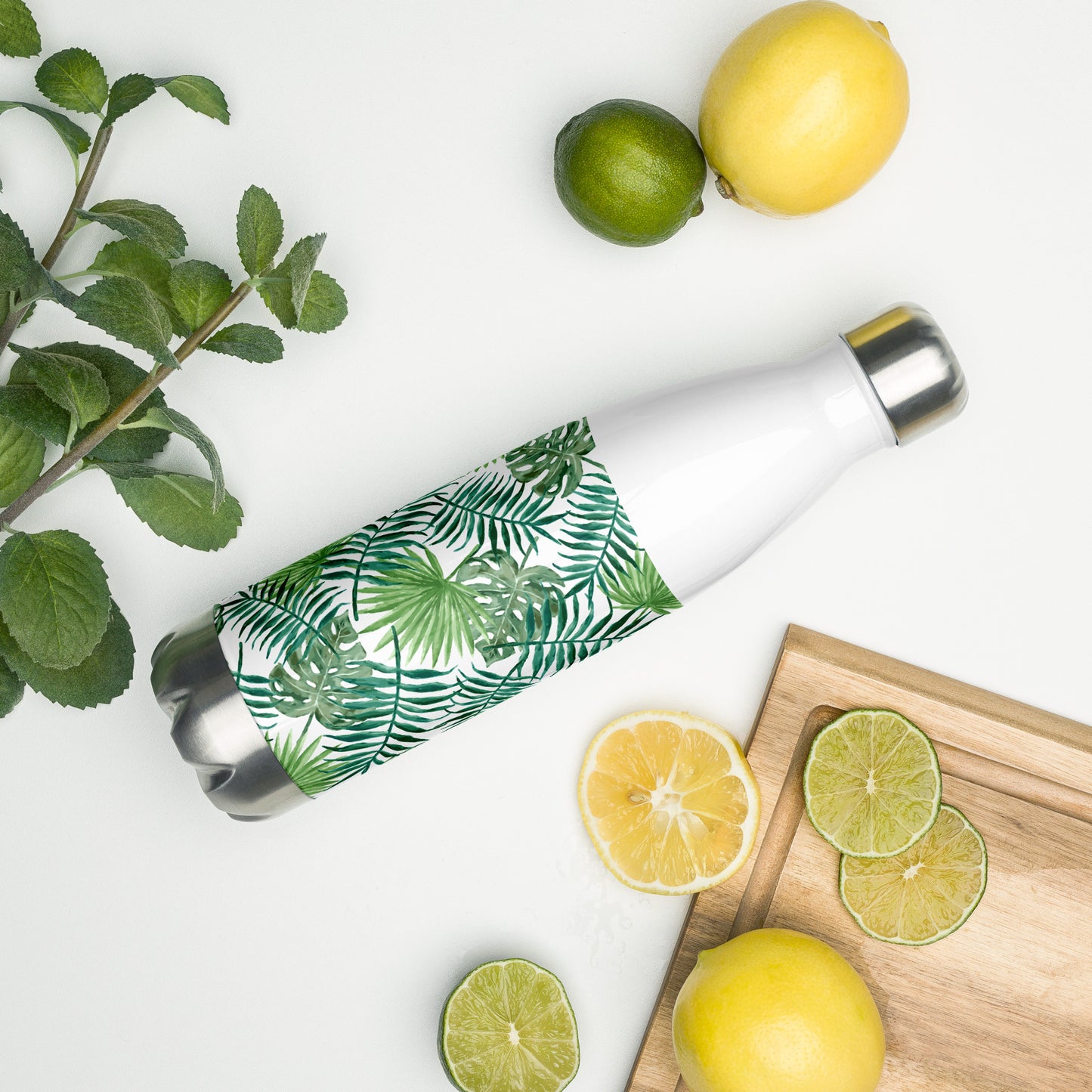 Stainless steel water bottle
