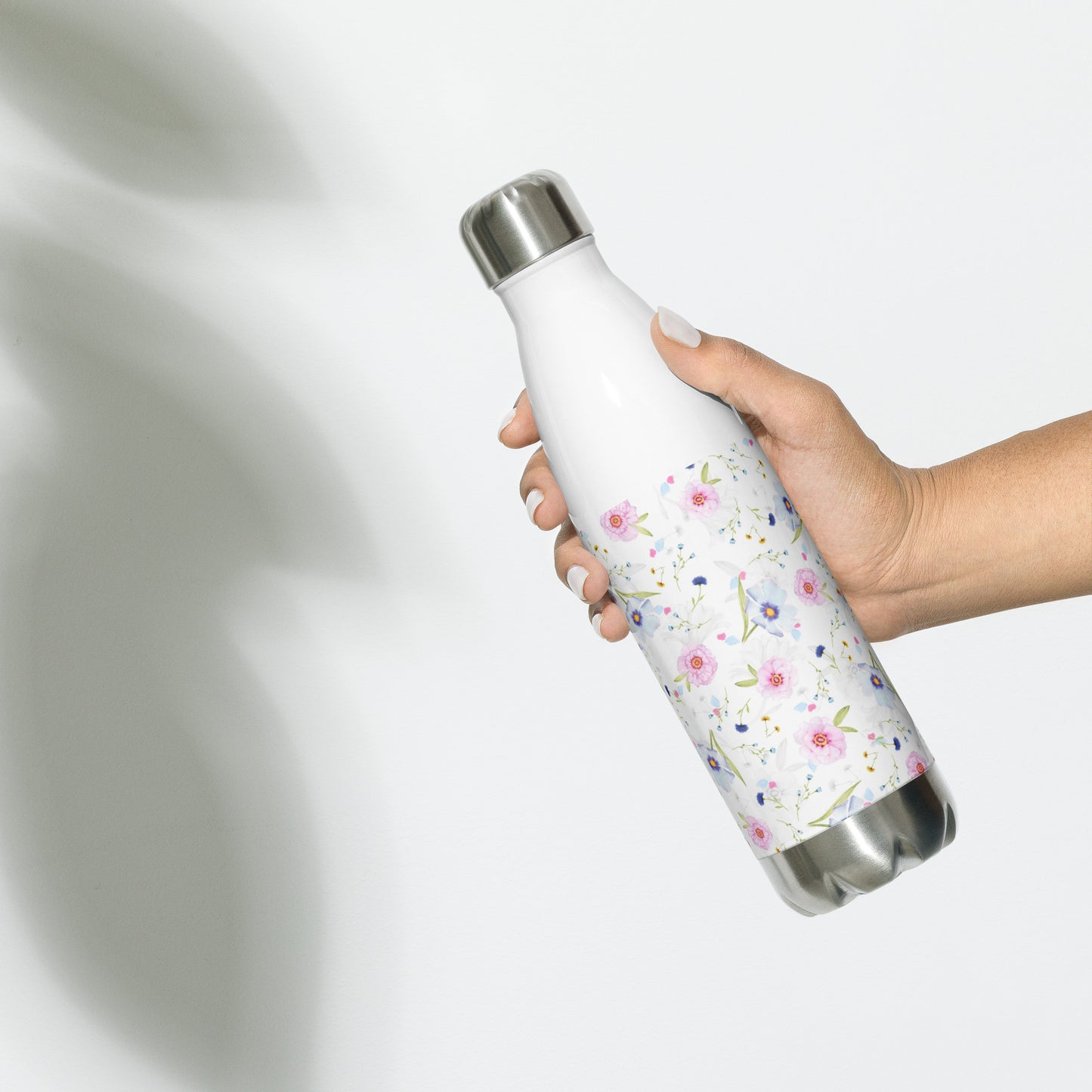 Stainless steel water bottle