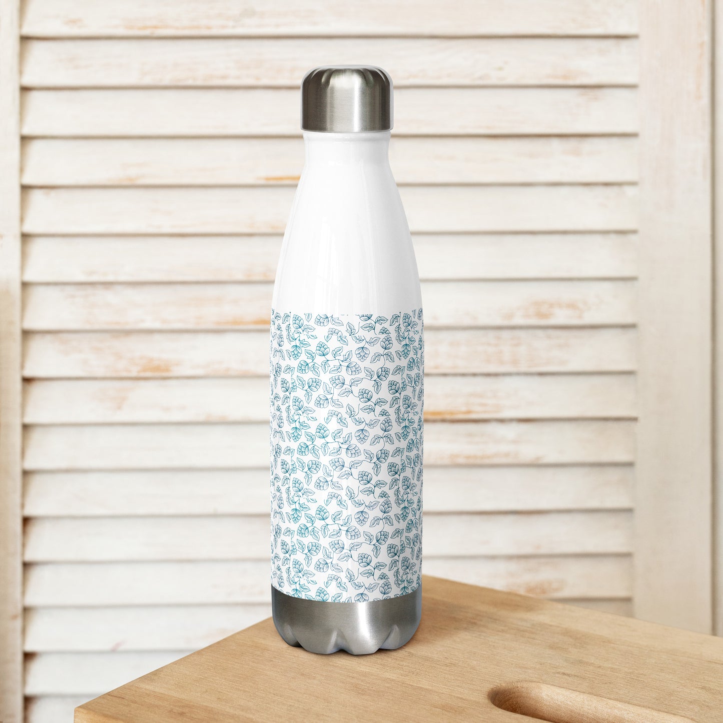 Stainless steel water bottle