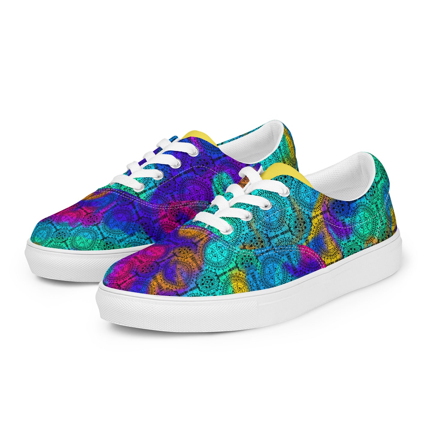 Women’s lace-up canvas shoes